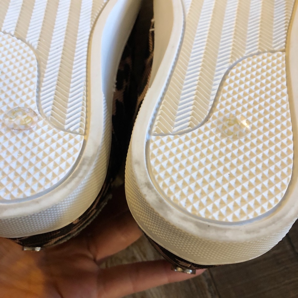 Steve Madden NWT Leopard Print Canvas Sneakers - Picture 15 of 15